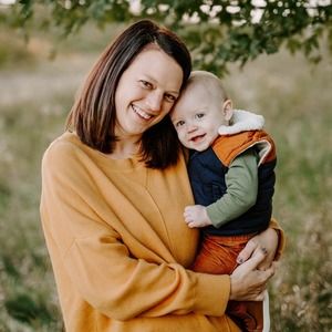 Meet your Posher, Caitlin